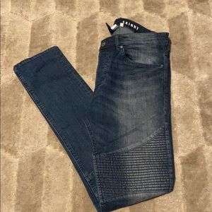Biker style acid washed DIVIDED JEANS